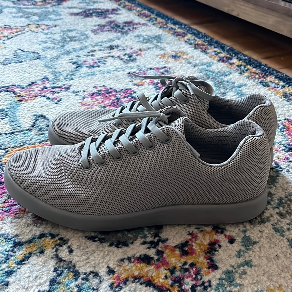 Men’s Grey Atoms Sneakers